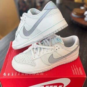NWT Never Been Worn Men’s Nike Dunk Low Retro Size 10​​